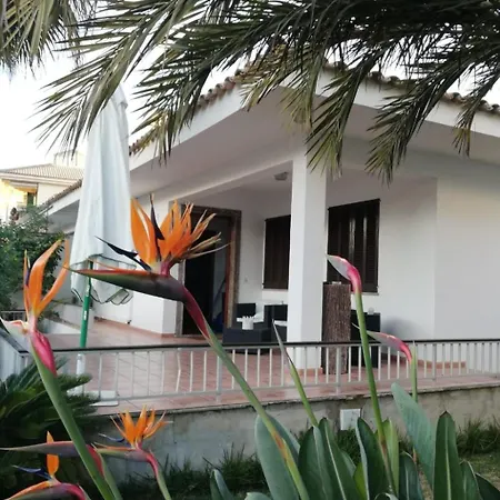 Fuer 2 Personen Und 4 By Interhome